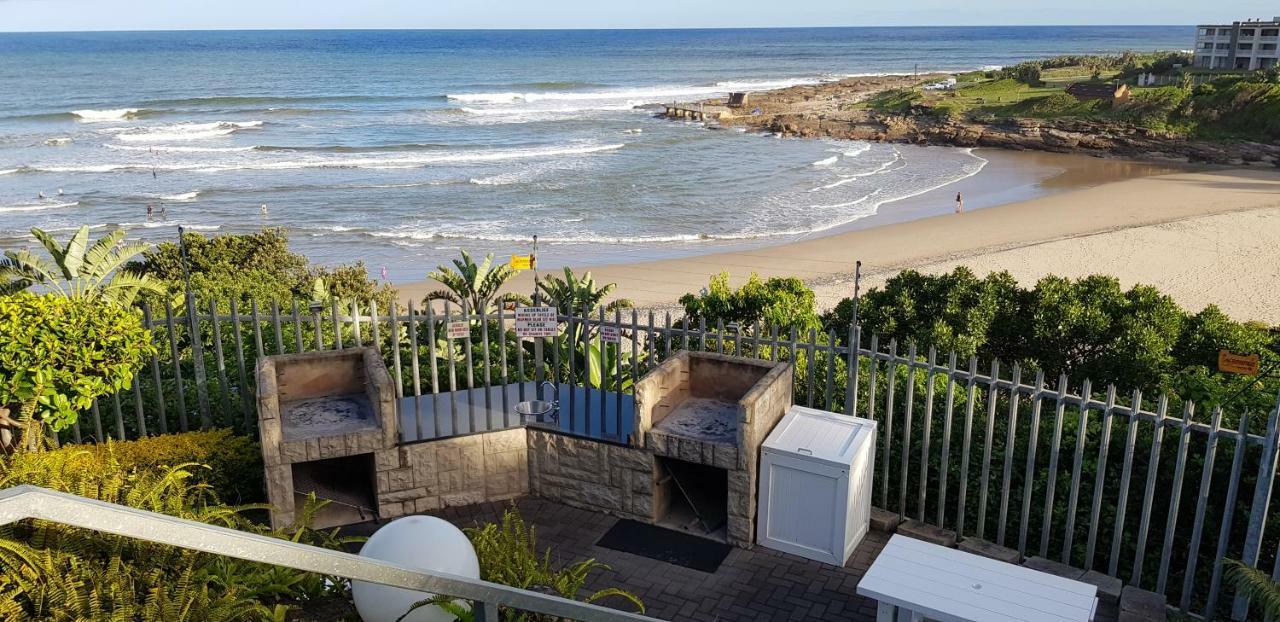 Aride 4 Awesome View Of Uvongo Main Swimming Beach From Communal Braai Area Margate Exterior photo